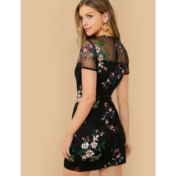 Y2K Boho Floral Embroidered Sheer Dress Size Large - Picture 5 of 7